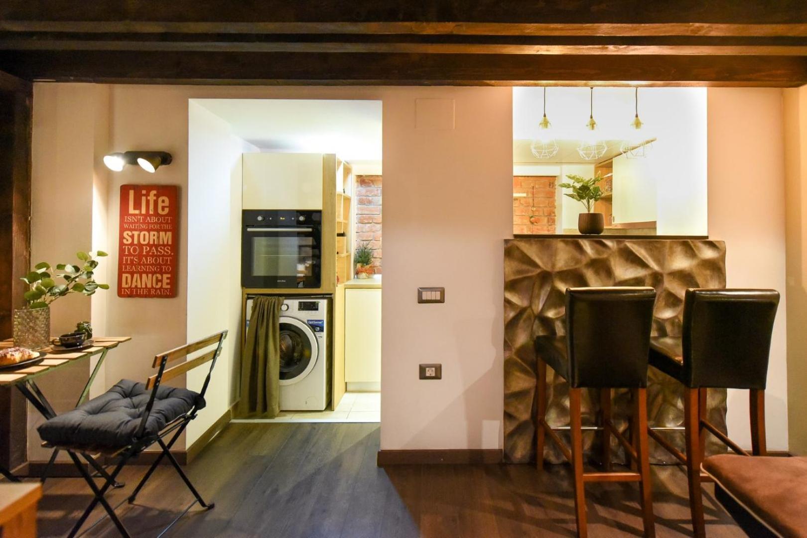 Central Comfort - Duplex-Style Studios On Regina Elisabeta بوخارست الغرفة الصورة