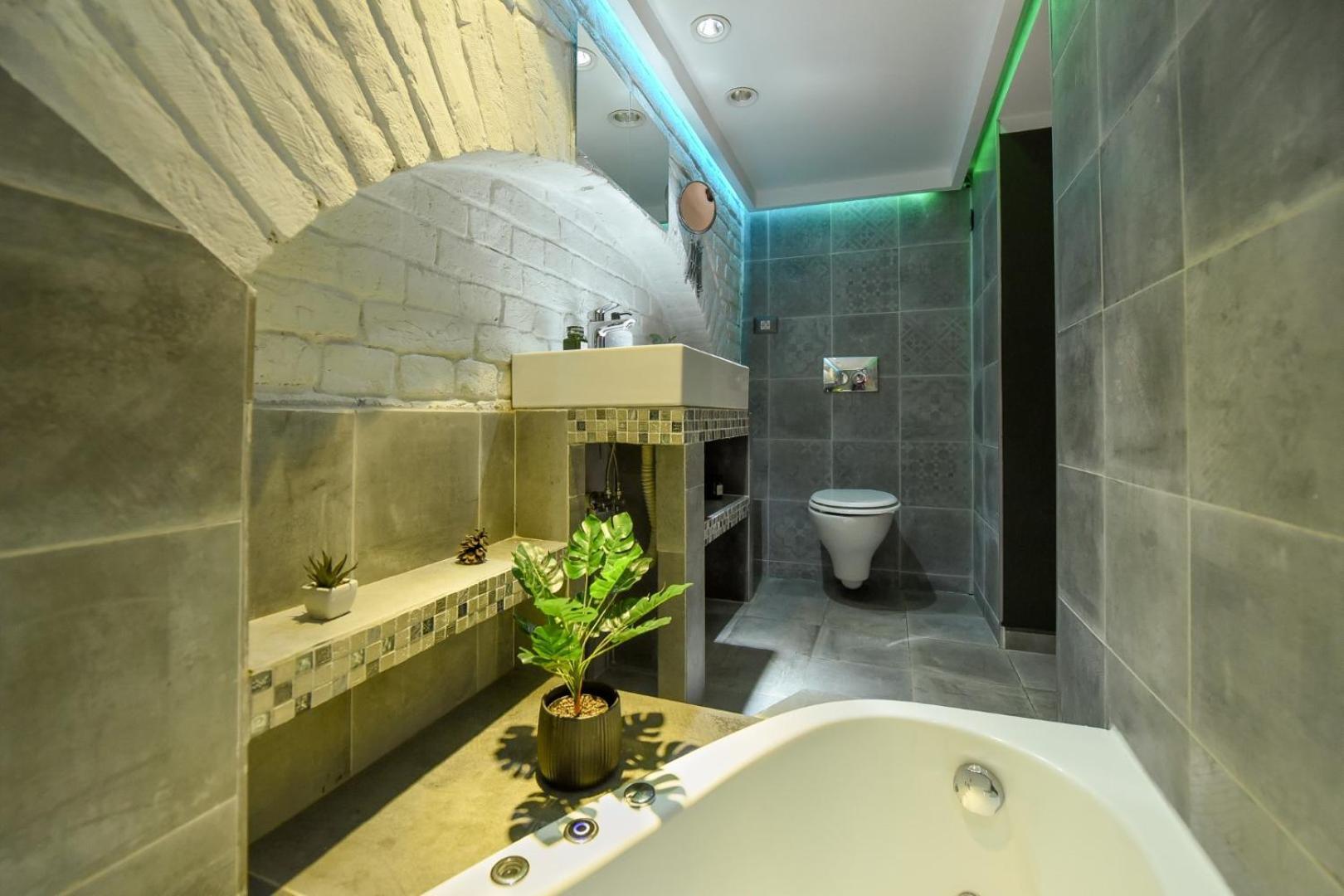 Central Comfort - Duplex-Style Studios On Regina Elisabeta بوخارست الغرفة الصورة